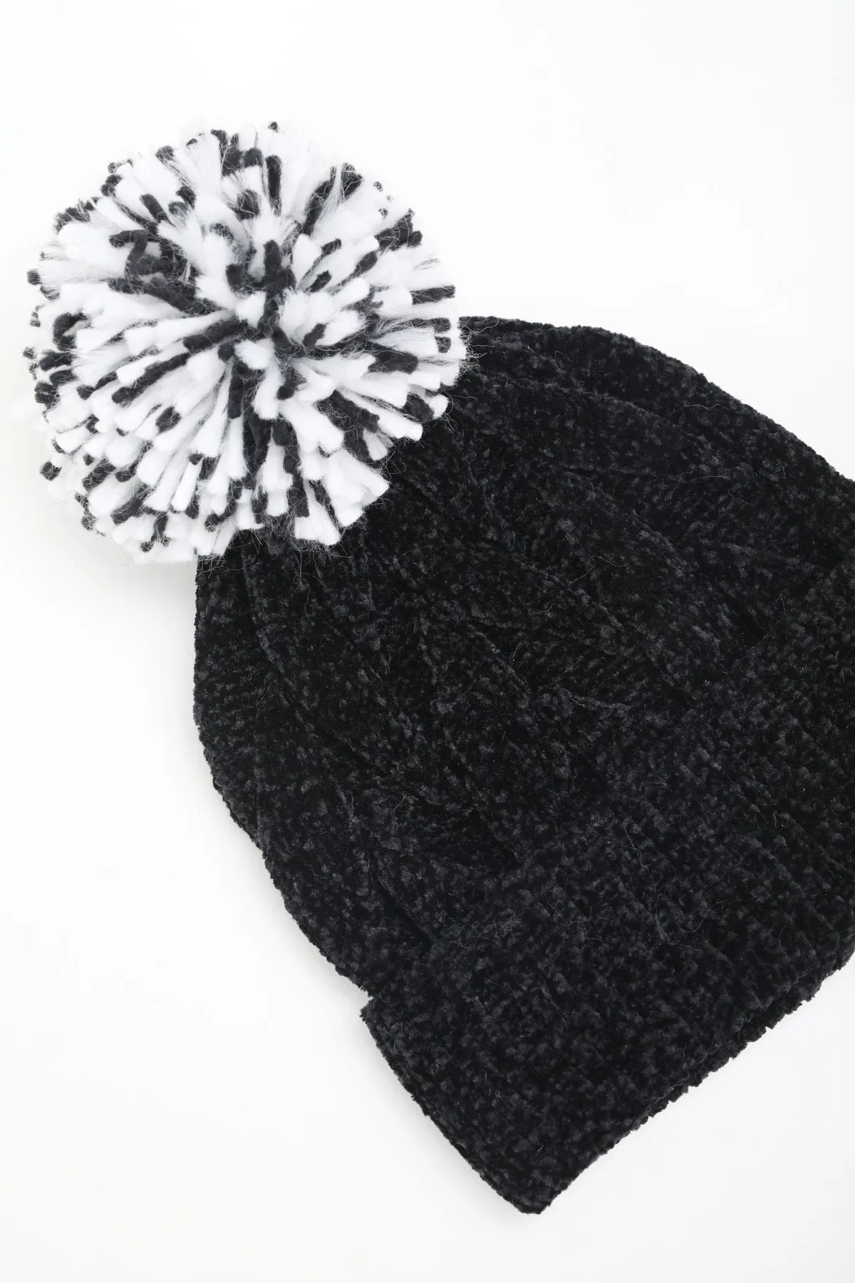 Black Beanie Hat & Pom Pom Set