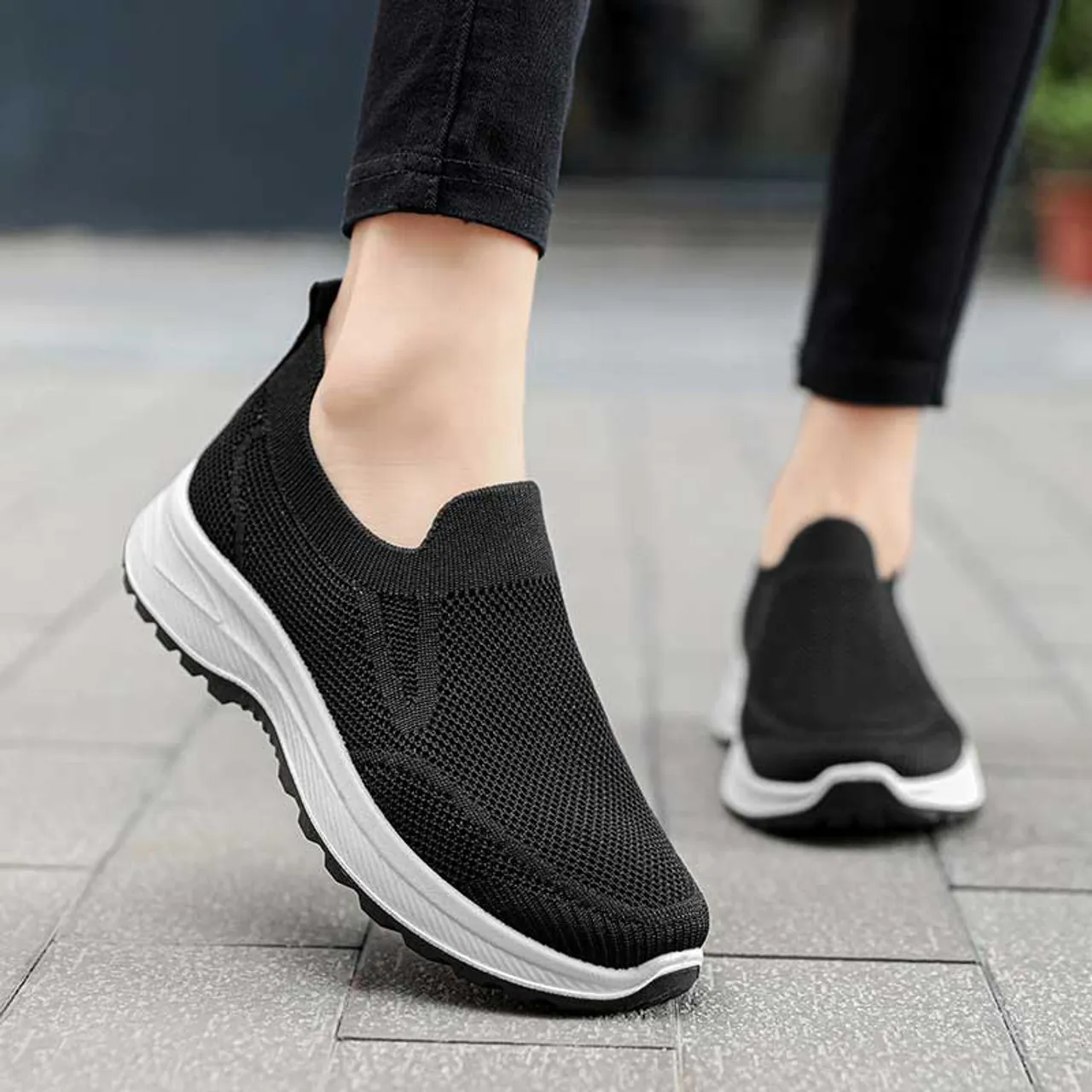 Black plain flyknit casual slip on shoe sneaker