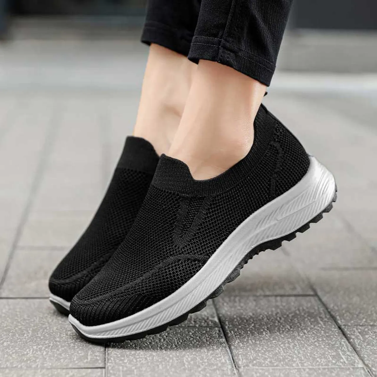 Black plain flyknit casual slip on shoe sneaker