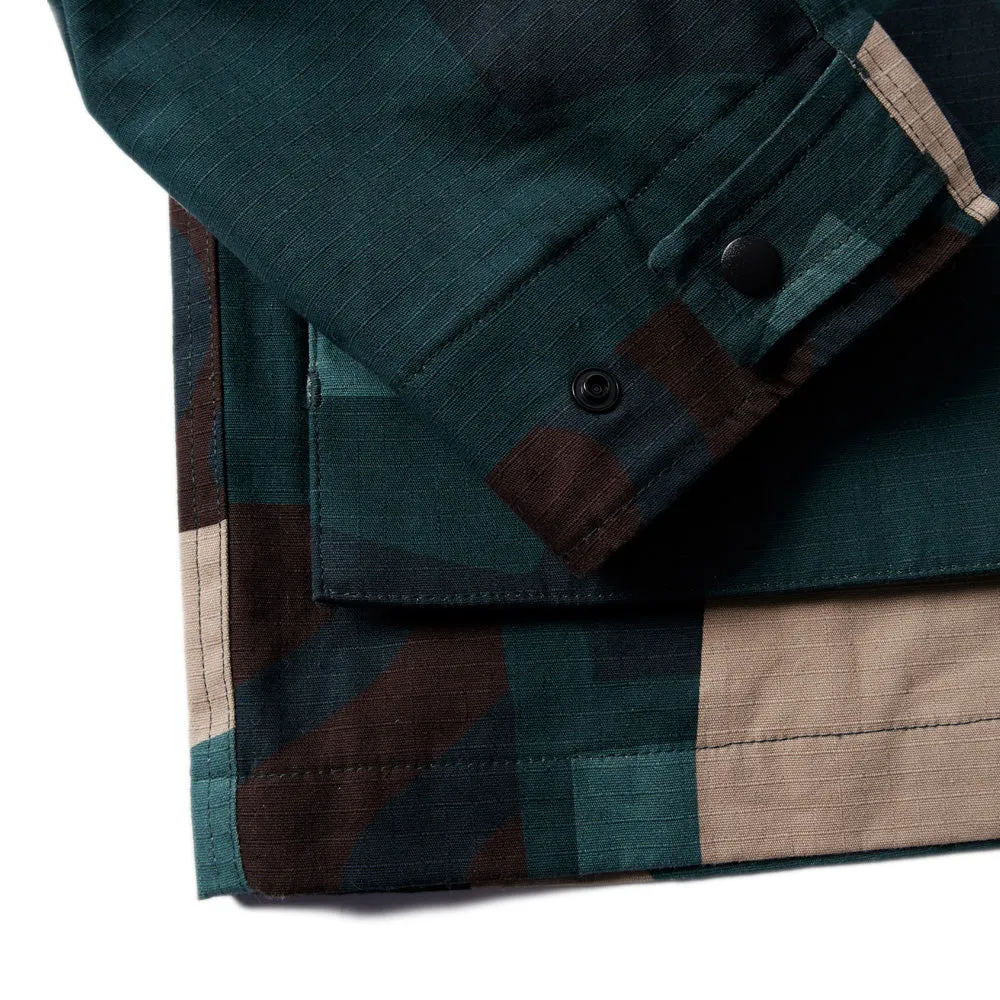 BY PARRA DISTORTED CAMO JACKET // GREEN