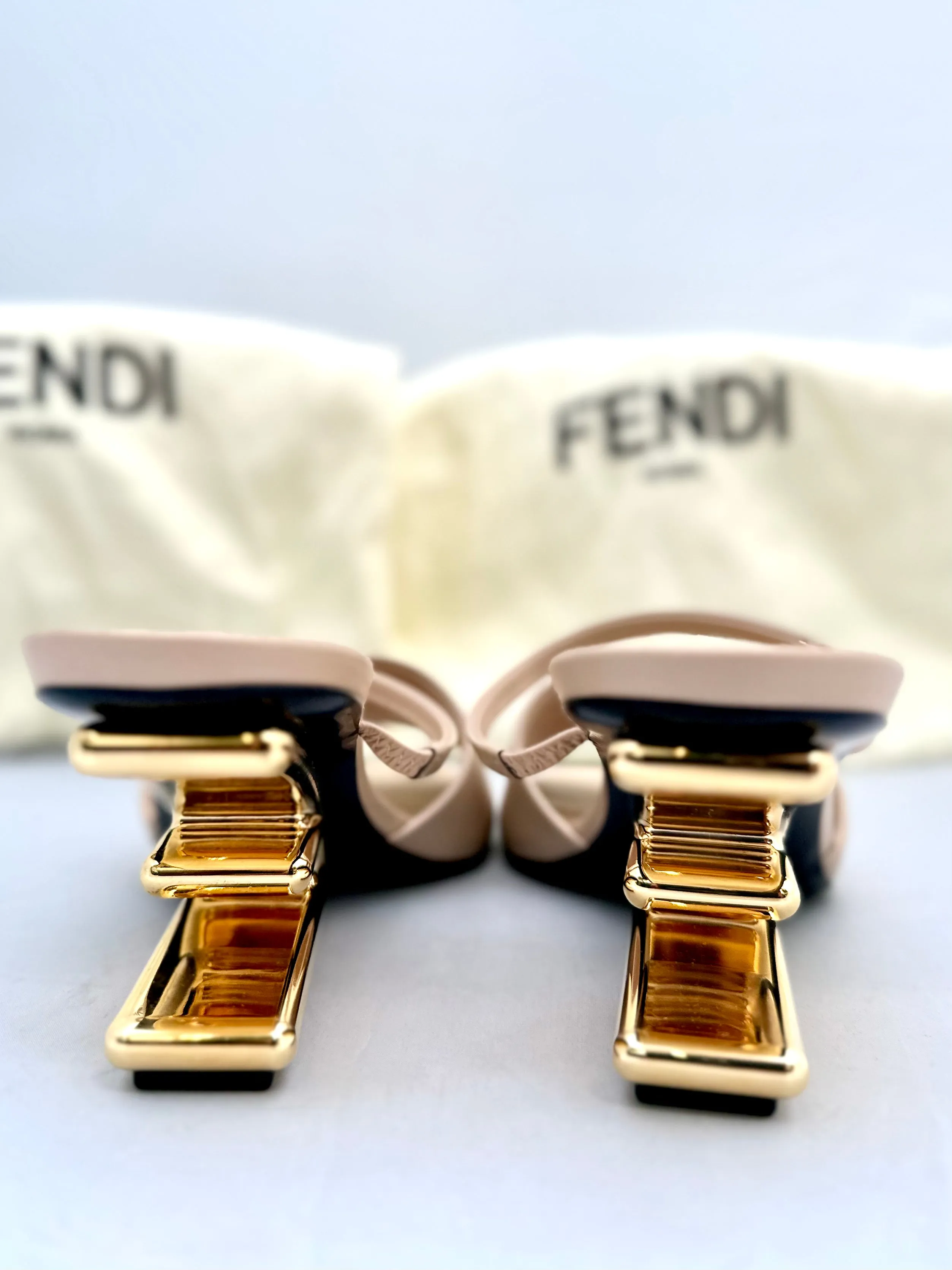 FENDI SHOES FOR WOMAN size 40 (PREOWNED)