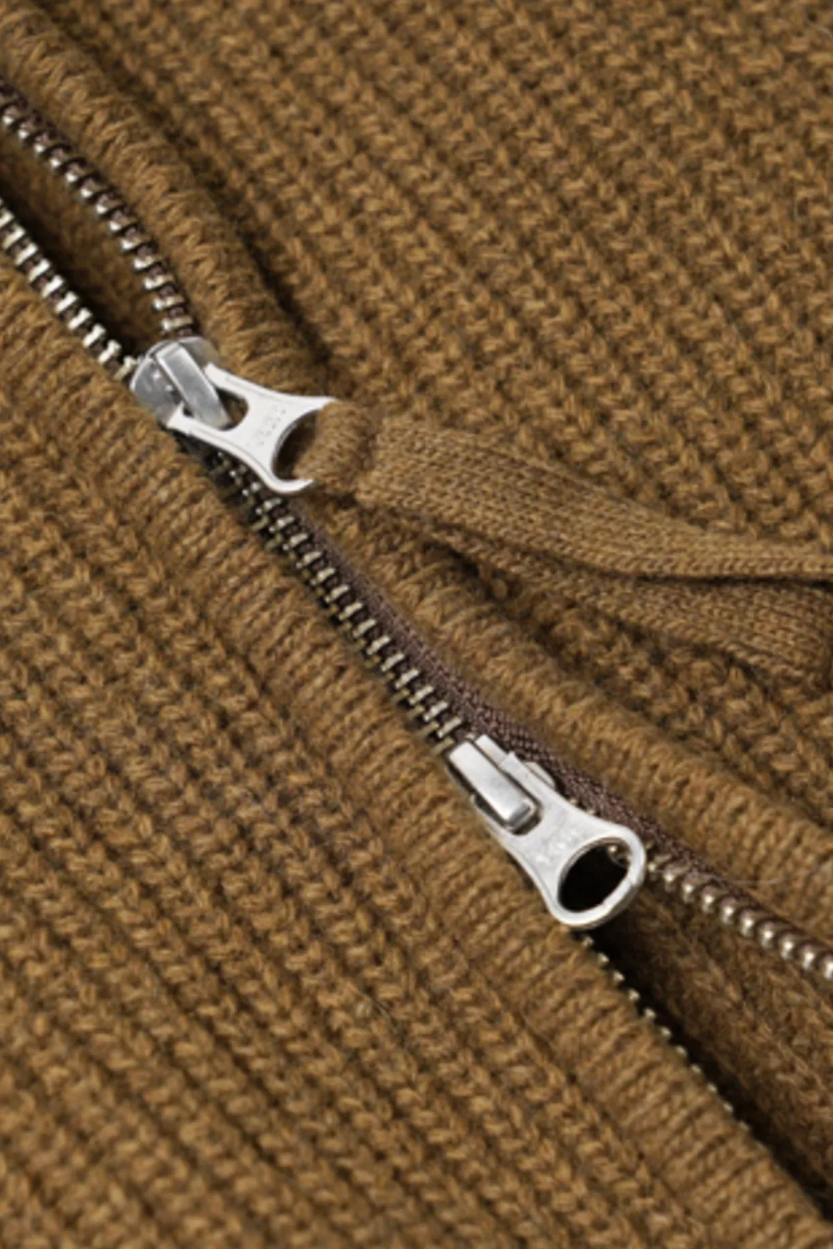 Wool Deck Zipup Cardigan - Cinnamon